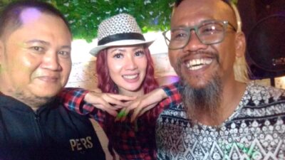 Moment Pemred Detikviral Kumpul Bareng Dengan Artis Audy Bella dan Bang Sapri Pemeran Sinetron “Tukang Ojek Pengkolan”