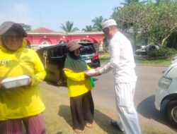 Sedekah Tidak Mengenal Tempat, Calon Bupati Buru Maluku Ini Berbagi Jumat Berkah Dikawasan Sentul Bogor